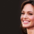 Angelina Jolie FB Couverture 5