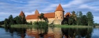 Cover FB  Chateau de Trakai sur le lac Galve, Lituanie