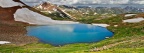 Petit point d'eau dans les montagnes