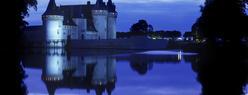 Chateau Sully-Sur-Loire, Loiret, France - Facebook Cover.jpg
