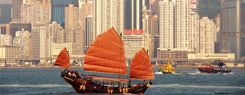 Victoria Harbor, Hong Kong, China.jpg