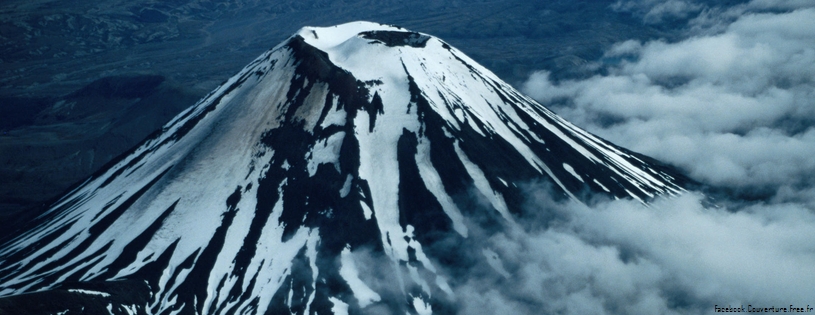 Cover_FB_ Ngauruhoe Volcano, Tongariro National Park, Manawatu-Wanganui, New Zealand.jpg