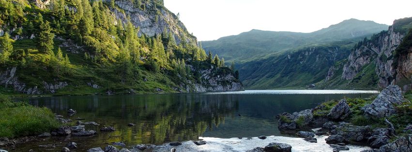 Lac dans les montagnes HD (15).jpg